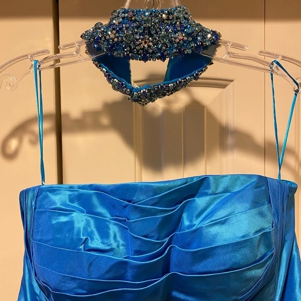 Sherri Hill Couture Gown - Picture 3 of 7